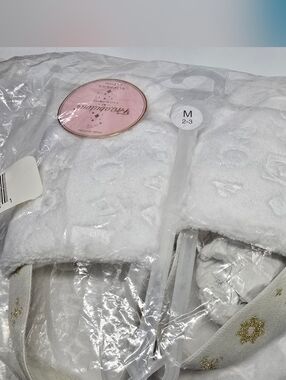 FAO Schwarz White Plush Girls Slippers Medium 2-3 New